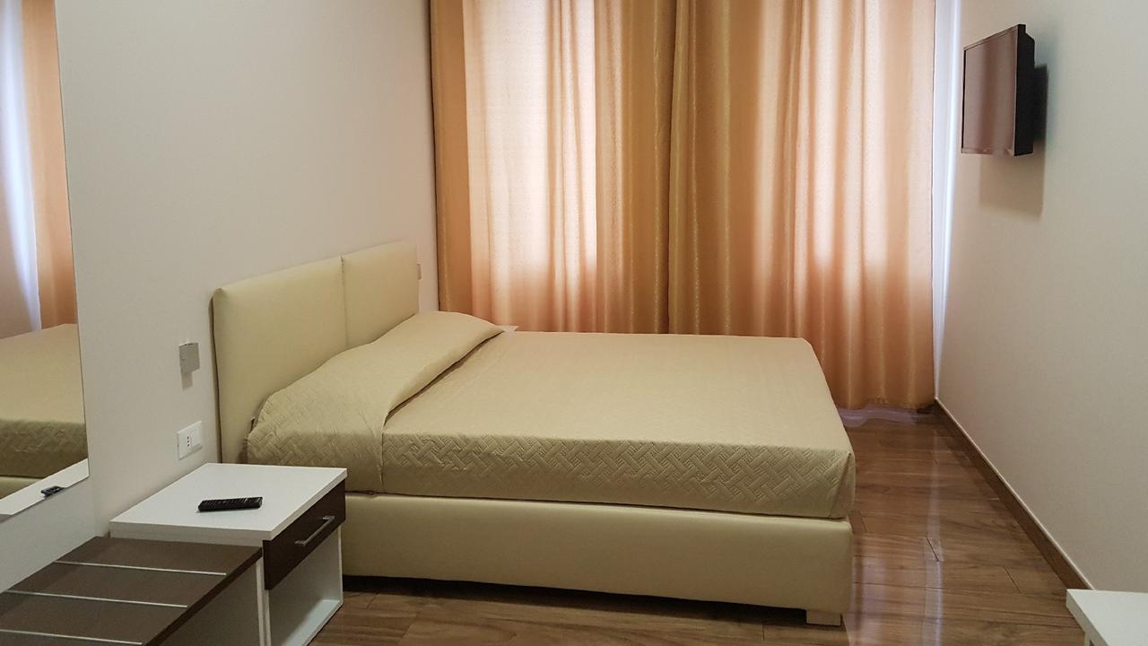 B&B Al Volo Foggia Buitenkant foto