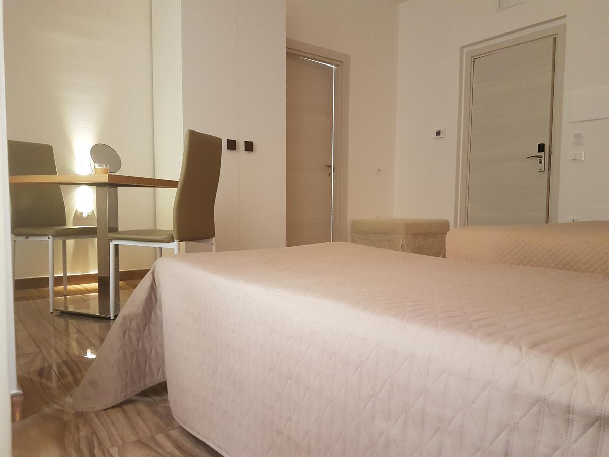 B&B Al Volo Foggia Buitenkant foto